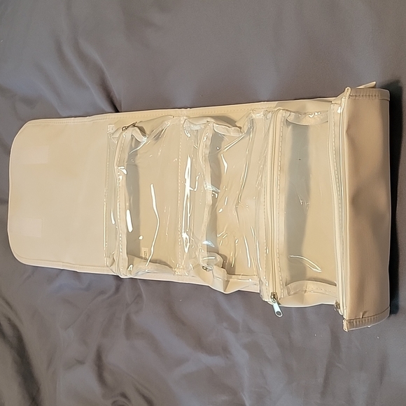 Younique Travel Bag with washcloth and headband. - Picture 2 of 3